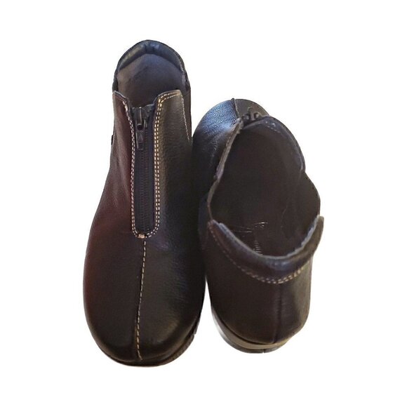 Aerosoles Stitch 'N Turn Black Leather Landfall Ankle Boots NIB - Picture 2 of 3